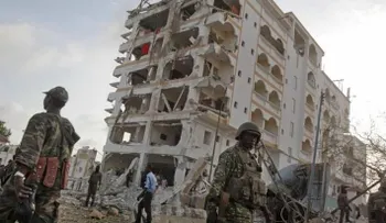Somalia: Suman 9 muertos en ataque en hotel con camión bomba 