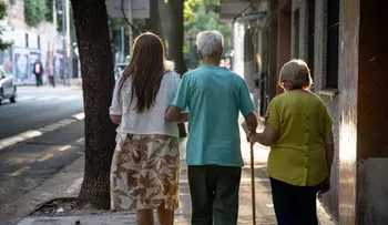 Envejecimiento poblacional presiona sistemas de salud