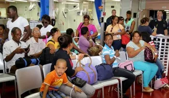 Miles de dominicanos reciben atenciones médicas en el buque USNS COMFORT