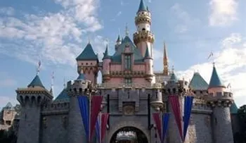 Un hombre visita Disneylandia 2.000 días seguidos
