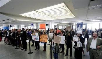¿Qué hace falta para ser migrante con estatus legal en EEUU? 