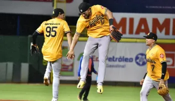 Águilas se venga de los Tigres y se colocan a solo 2 partidos de la 4ta posición 