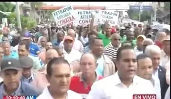Marcha de los sindicalistas por la 27 de febrero