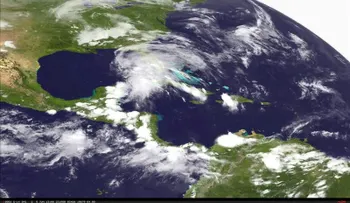 "Andrea" pierde intensidad mientras se mueve hacia el interior del norte de Florida
