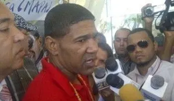 Otra vez aplazan juicio de fondo contra cantante Omega