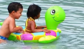 La importancia del chaleco salvavidas en niños y niñas