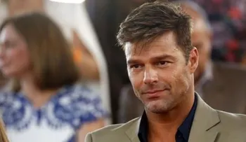 Ricky Martin truena con aerolíneas por aumentar costos pasajes desde San Juan