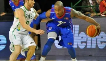 Baloncestista dominicano Luis Flores denuncia estafa por RD$6 millones 