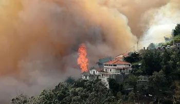 La isla portuguesa de Madeira, asolada por los incendios
