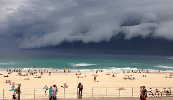 Espectacular formación de nubes sobre Sydney