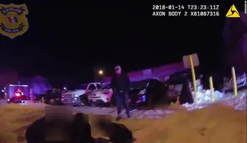 Servicio de ambulancia se niega a trasladar a un hombre que le dispararon 16 veces