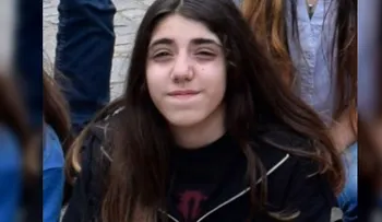 La muerte de una joven de 15 años que se suicidó en su colegio estremece a Argentina