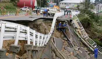 Seis días después del terremoto, sigue aumentando número de muertos en Ecuador