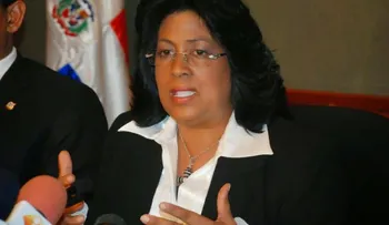 Presidenta Senado pide JCE evite campaña sucia 