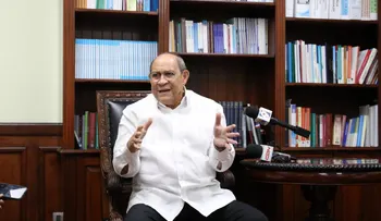 Rafael Santos Badía aclara decreto no plantea fusión