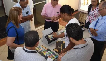 Escuela de Villa Mella también se registra retraso