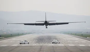 Estados Unidos espía a Corea del Norte con este famoso avión de más de 60 años
