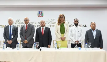 DGII inicia programa de pasantías para bachilleres de 27 politécnicos de distintas provincias