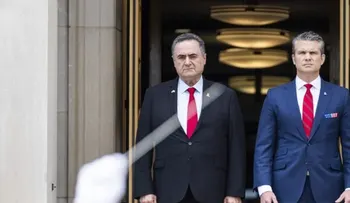Ministro israelí dice a Hegseth que líderes hacen historia
