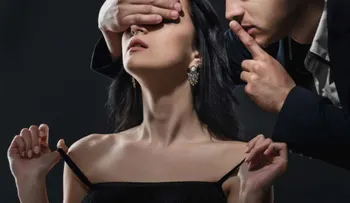 Cucharita renovada, cara a cara y misionero invertido; posiciones ideales para tener sexo silencioso