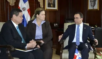 Canciler Navarro recibe a funcionario de Sudáfrica