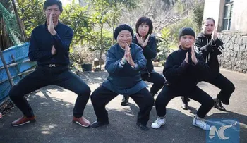 La abuela china que a sus 94 años protege a vecinos con técnicas de kung-fu