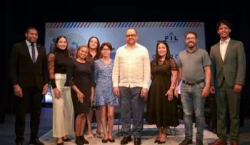 Libro de Antoliano Peralta resalta entre los más vendidos de la Feria del Libro 2026