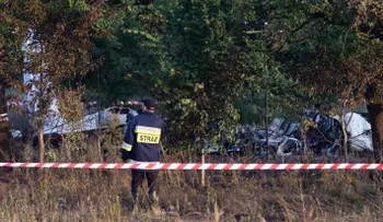 11 personas muertas por un accidente de avioneta en Polonia 