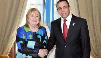 Andrés Navarro se reúne con nueva canciller de Argentina