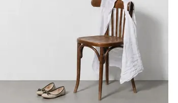 La ropa sobre la silla no es desorden, según la psicología