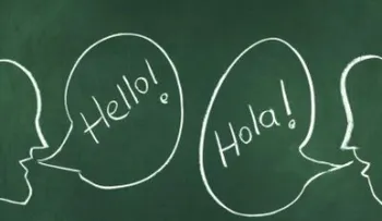 Hablar idiomas reduce el riesgo de alzhéimer
