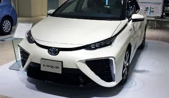 Sale a la venta en Japón primer vehiculo con motor de hidrógeno