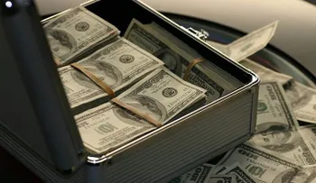 EE.UU.: Un misterioso filántropo esconde billetes de 100 dólares por toda una ciudad