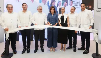 Raquel Peña inaugura el AC Hotel Marriott en Santiago, un impulso para el turismo y la economía