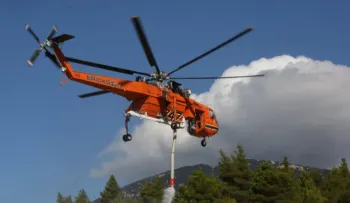 Colisión de dos helicópteros antiincendios en Grecia deja dos muertos y dos heridos