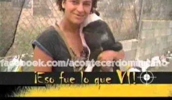 Mujer besa su perro y dice que es su hijo 
