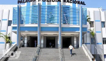 Apresan a 6 hombres con accesorios de vehículos robados