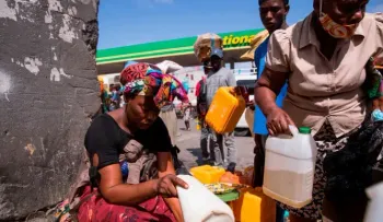 República Dominicana despliega militares para evitar tráfico de combustibles a Haití
