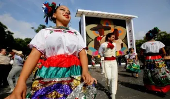Guadalajara obtiene Récord Guinness por mosaico de cuentas más grande del mundo