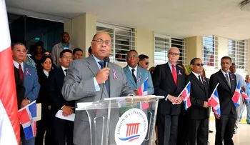 Magistrados TC conmemoran 151 aniversarios de la Restauración