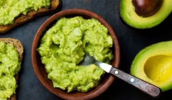Crean líquido para que el aguacate no se oxide ni se ponga negro
