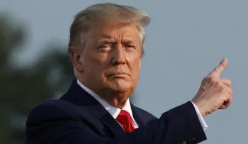Supremo de EEUU ordena a Trump mostrar impuestos a tribunal y no al Congreso