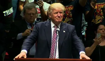 Trump cambia de parecer en tema inmigratorio: tendrán que pagar impuestos