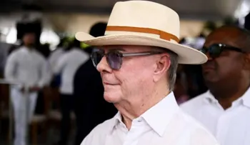 Hipólito Mejía exige al director de BN probar mafias de terrenos en su gobierno