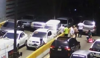 Sobrevive estudiante de comunicación que se lanzó de paso a desnivel en la 27 con Gómez