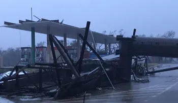 Las primeras ciudades de Texas golpeadas por huracán Harvey empiezan a evaluar los daños 