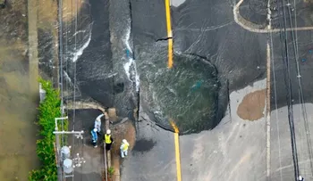 Al menos 3 muertos y 200 heridos por fuerte terremoto en Japón 