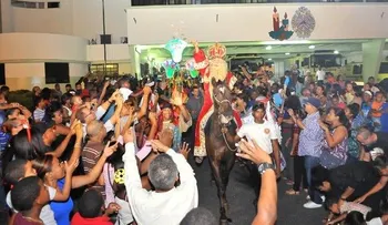 Desfile de los Reyes Magos causa sensación en la capital