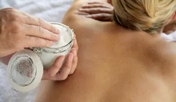 Cómo hacer el mejor exfoliante natural para la piel