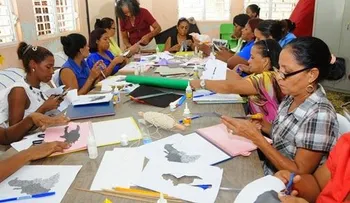 Maestros no podrán trabajar dos tandas para que puedan capacitarse